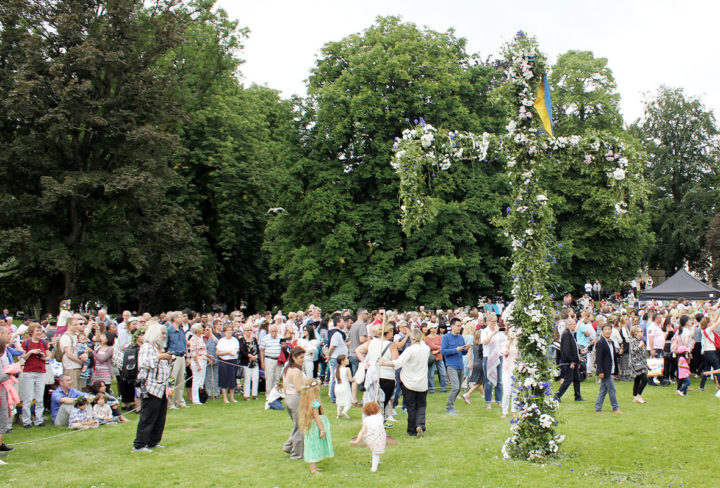 midsommar fika magazine